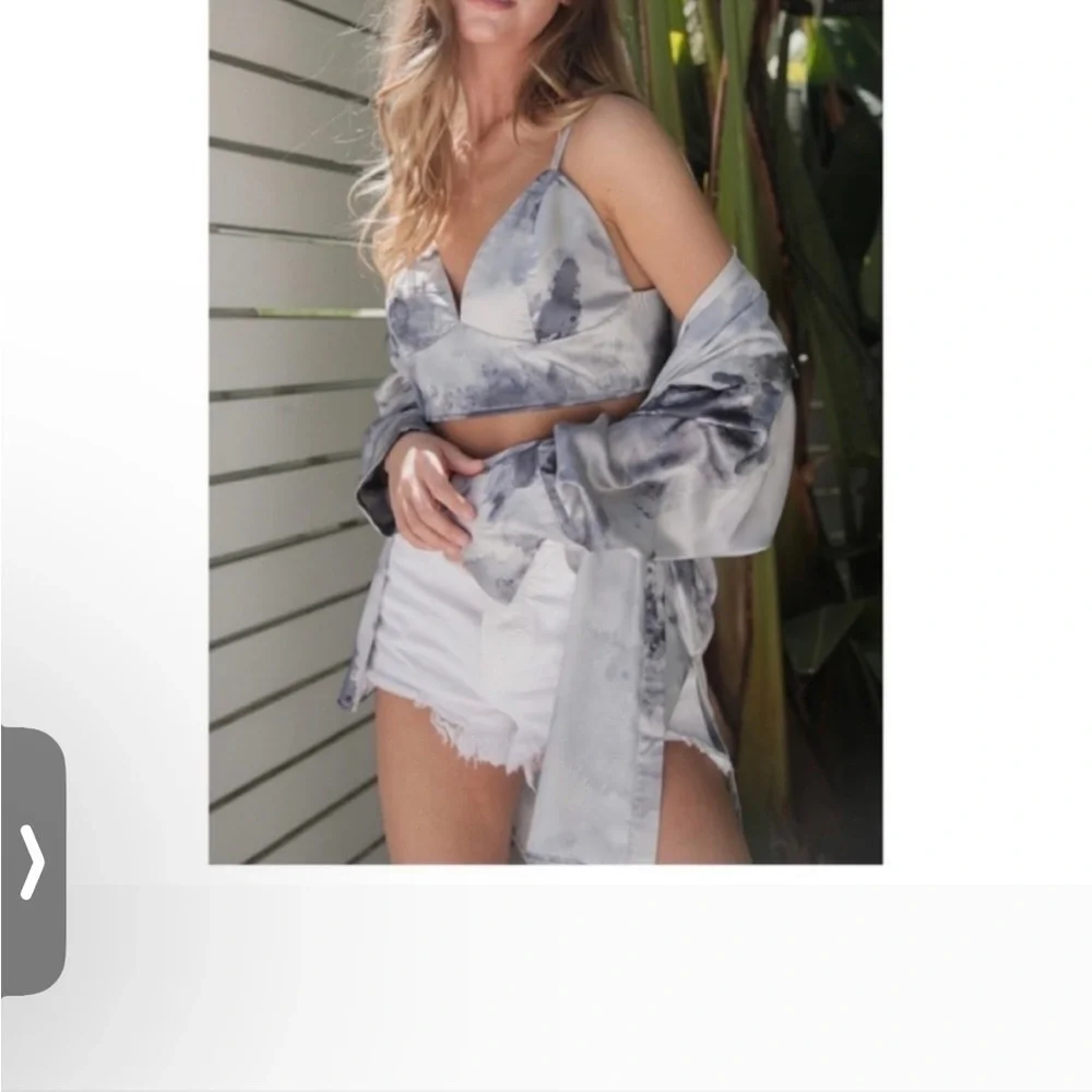 NEW! 2 Pieces! Silky Tie Dye Print Boyfriend Shirt w/Matching Crop Top! - Picture 8 of 10